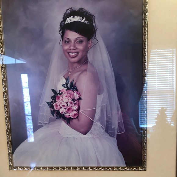 Wedding Gown Oleg Cassini - Picture 3 of 3